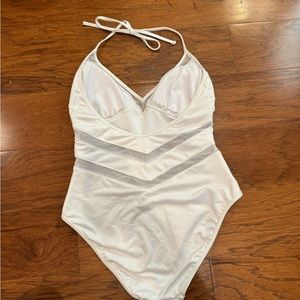 Kenneth Cole White Swimsuit Size M